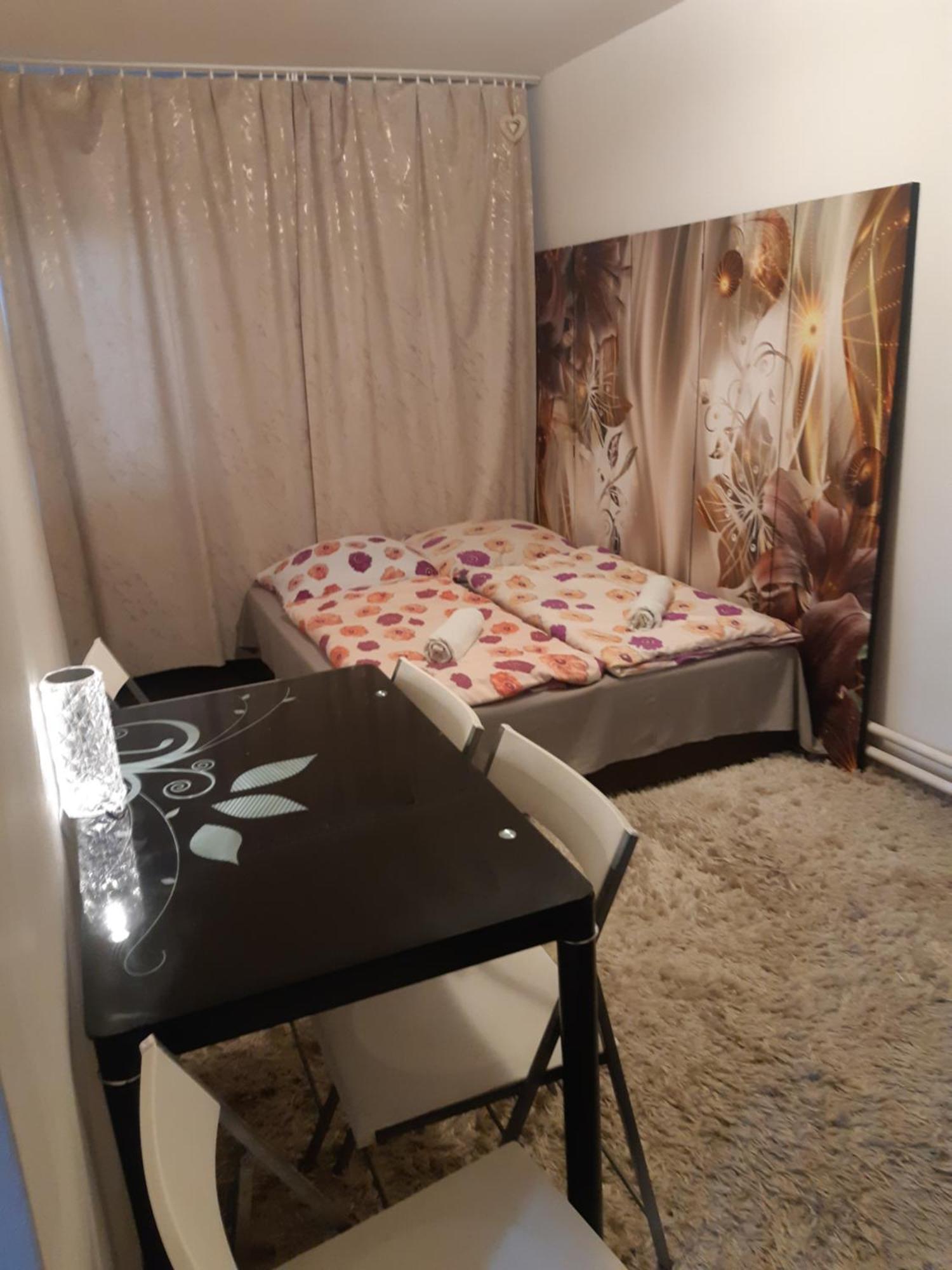 Apartment Pharamis Besenova Bagian luar foto