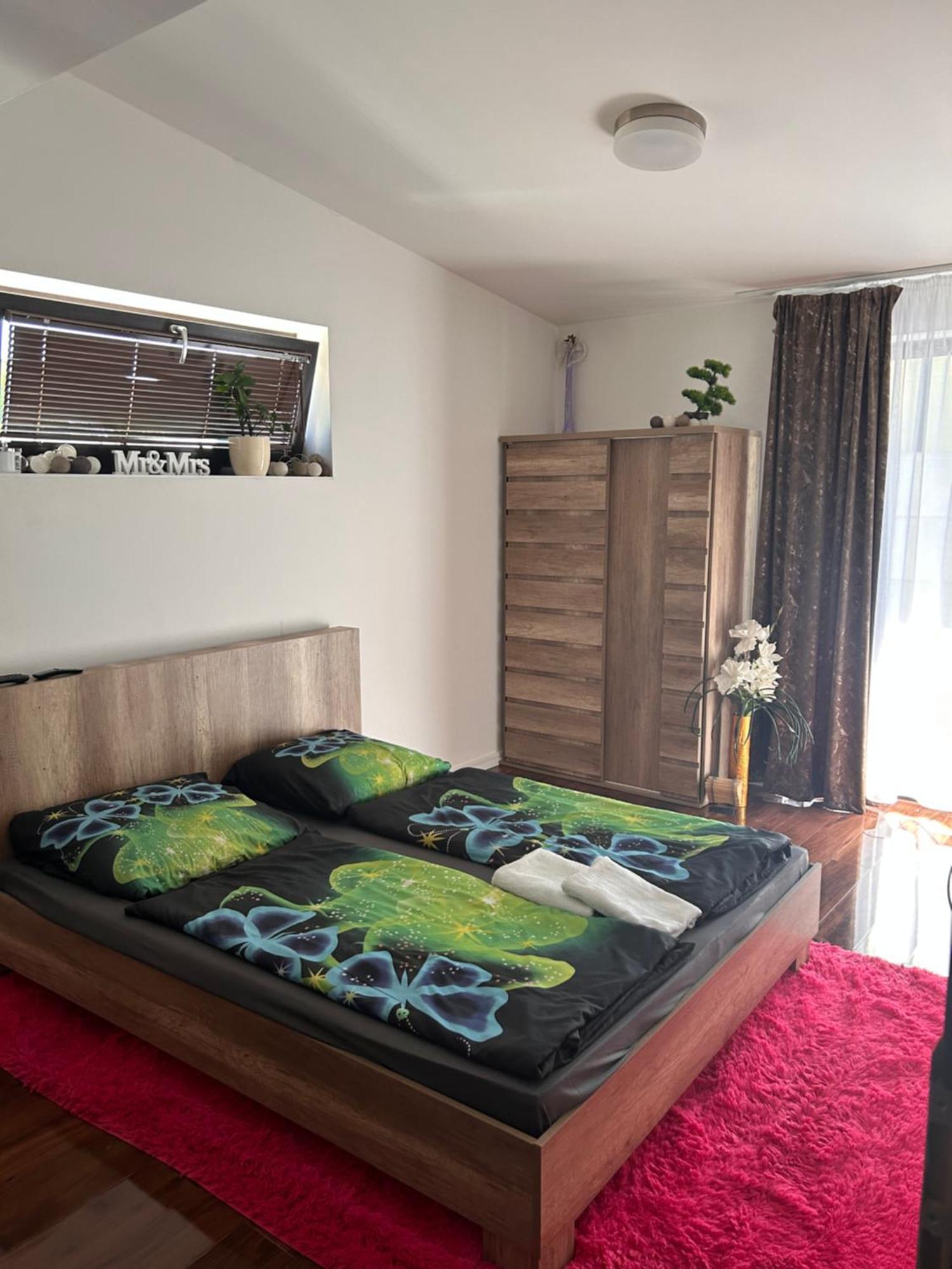 Apartment Pharamis Besenova Bagian luar foto