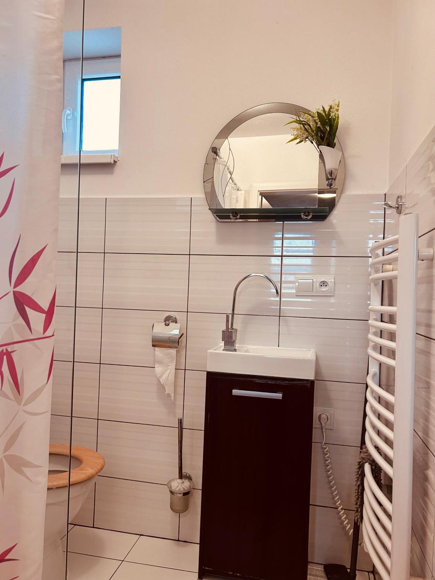 Apartment Pharamis Besenova Bagian luar foto