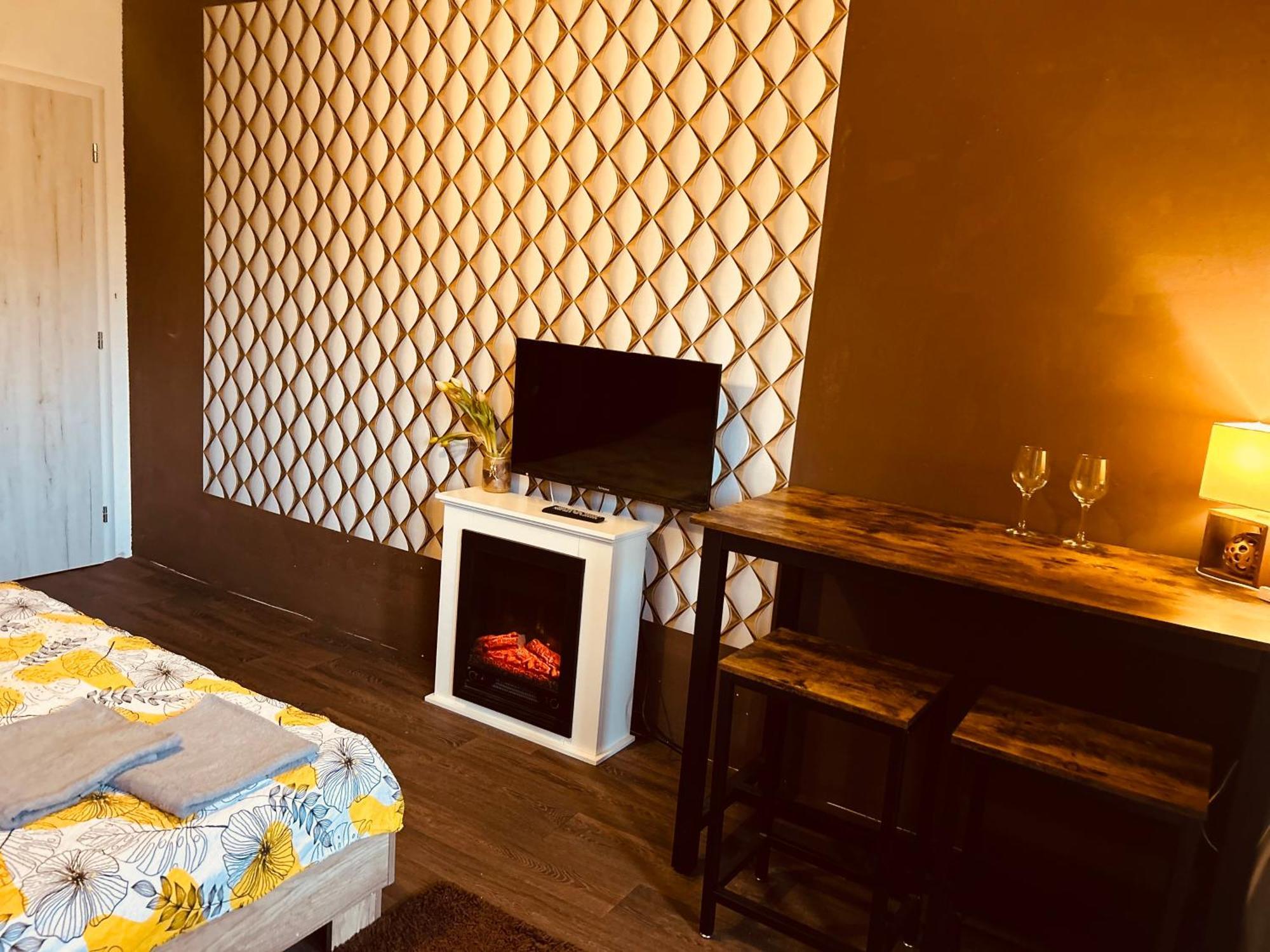 Apartment Pharamis Besenova Bagian luar foto