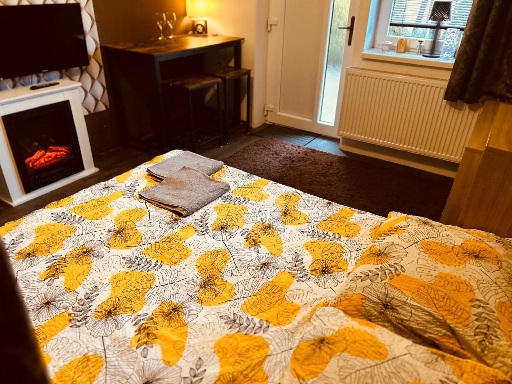 Apartment Pharamis Besenova Bagian luar foto